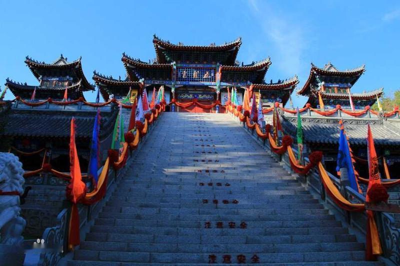 我认为心甘情愿，毕竟是血脉，也是责任，有时候帮助孩子，也是助力托举孩子的人生和家