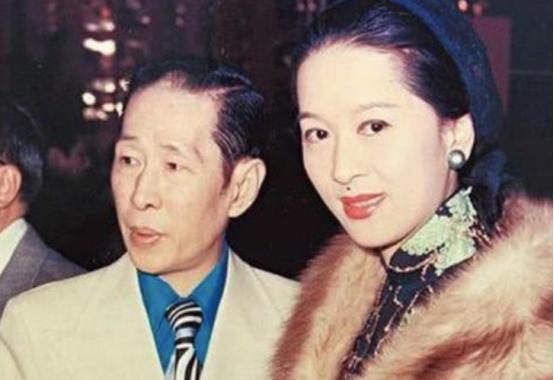 1997年，邓永祥在弥留之际对他的儿子邓兆尊说道：“你一定要不停的花钱，将家产挥