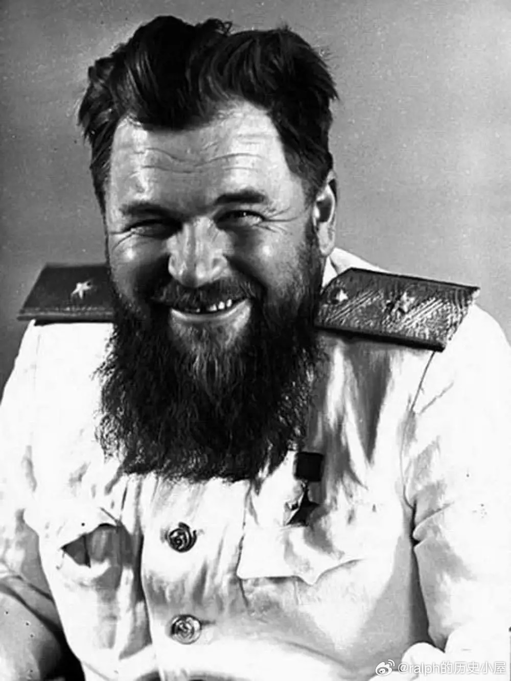 Пётр Петрович Вершигора韦尔希格拉（1905.3.16-1