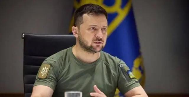 泽连斯基前线视察视频被实锤造假，三个漏洞藏不住真相！
 
最近乌克兰总统泽连斯基