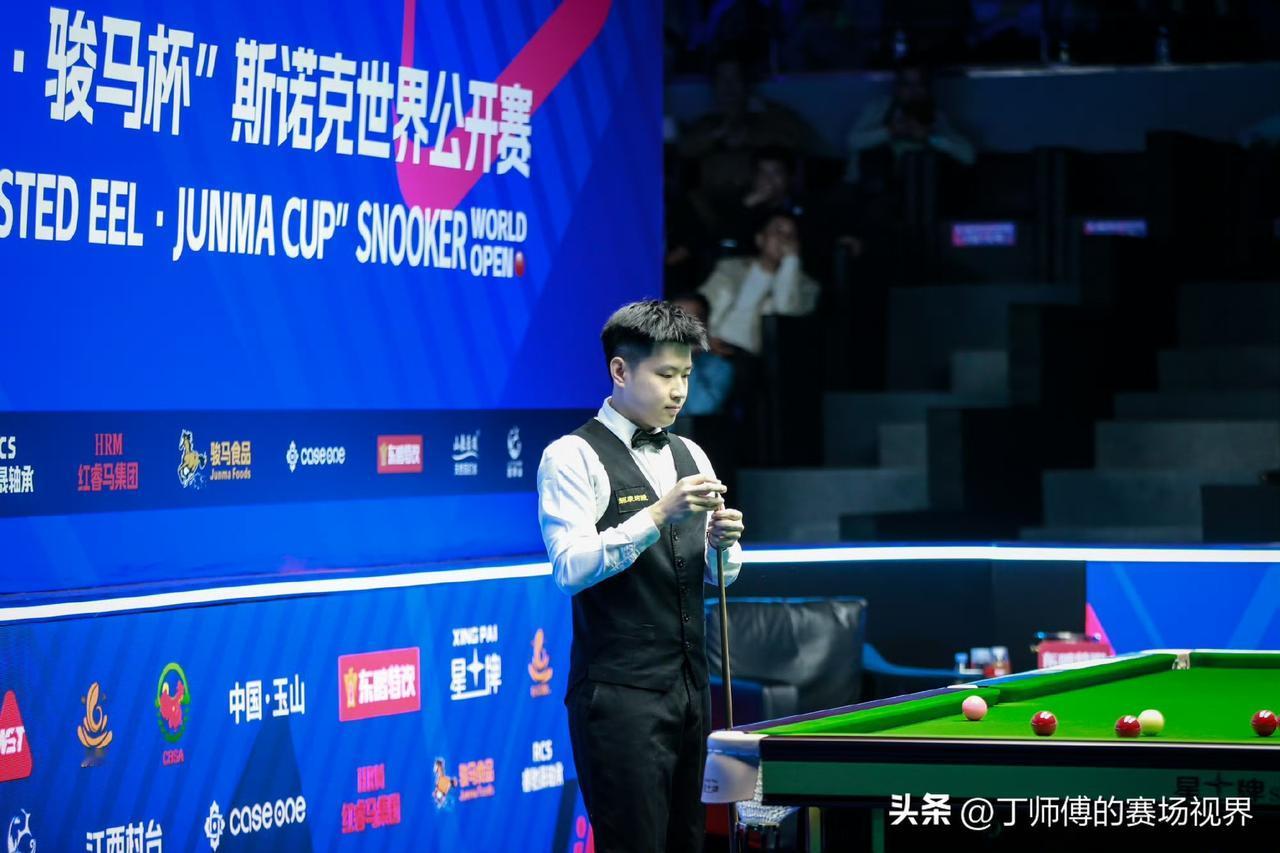 赵心童击败龙泽煌赛后采访：“说实话今天我和龙泽煌的状态都非常好，但我还是在几次远