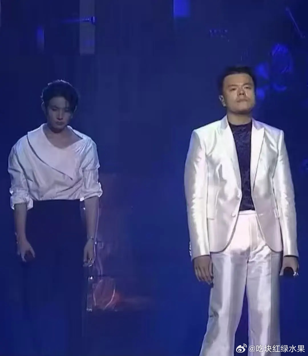 那晚 我们彻夜长谈JYP考公上岸了李羲承退队kpop大地震