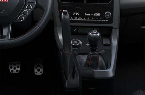 2026款丰田GR YARIS在中国上市，售价40.28万元起（较去年涨3000