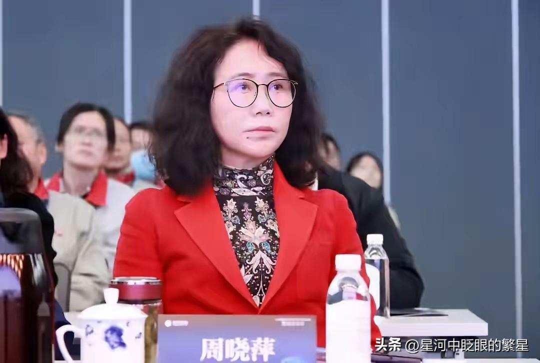 美女首富蛇蝎心，“车灯女王”让107位大学生去打螺丝，变相逼迫解除劳动合同，失去