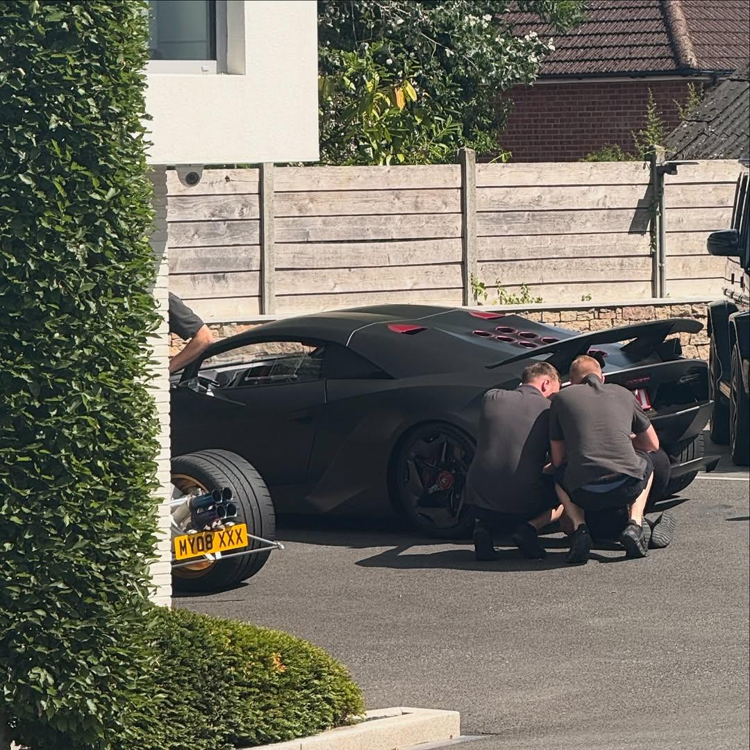 全球首台路改的Lamborghini Sesto Elemento