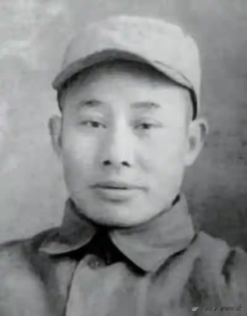 白求恩那张照片里救的人，后来怎么样了？

江西赣县田村镇红卫村，有个放牛娃，三岁