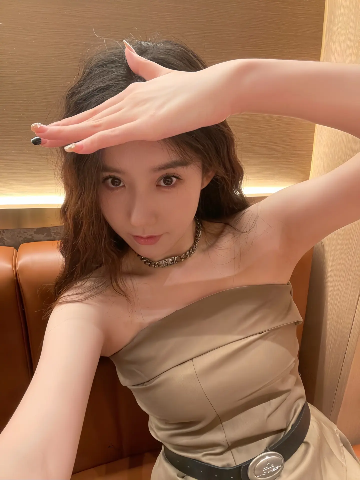 你比踏实的人自由。比爱玩的人克制 你是两者之间的结合 是汉堡中清爽的番茄