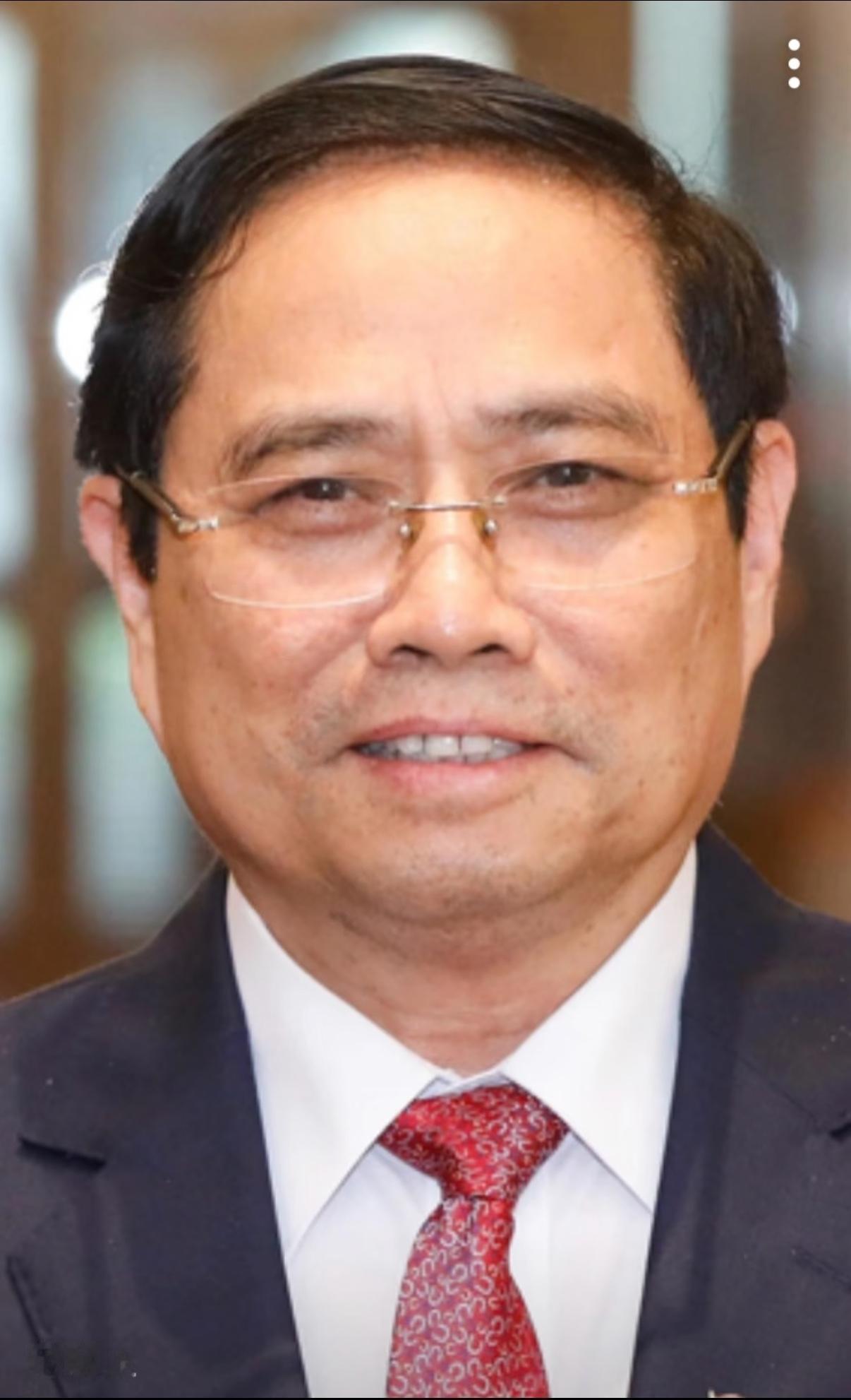 这一次，最反常的不是日本，也不是新加坡，
而是一向爱在边缘试探的越南，突然选择了