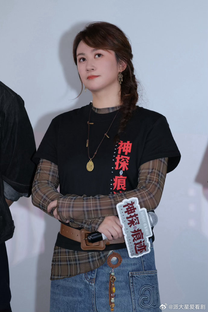 马丽回应被叫妈妈马丽回应妈妈感咱就是说谁能拒绝喊马丽一声妈妈呢[doge]马丽姐