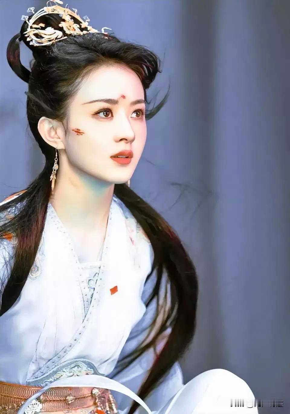 这是赵丽颖在《与凤行》中贡献的最美、最美的一张照片，保存起来，当手机壁纸！