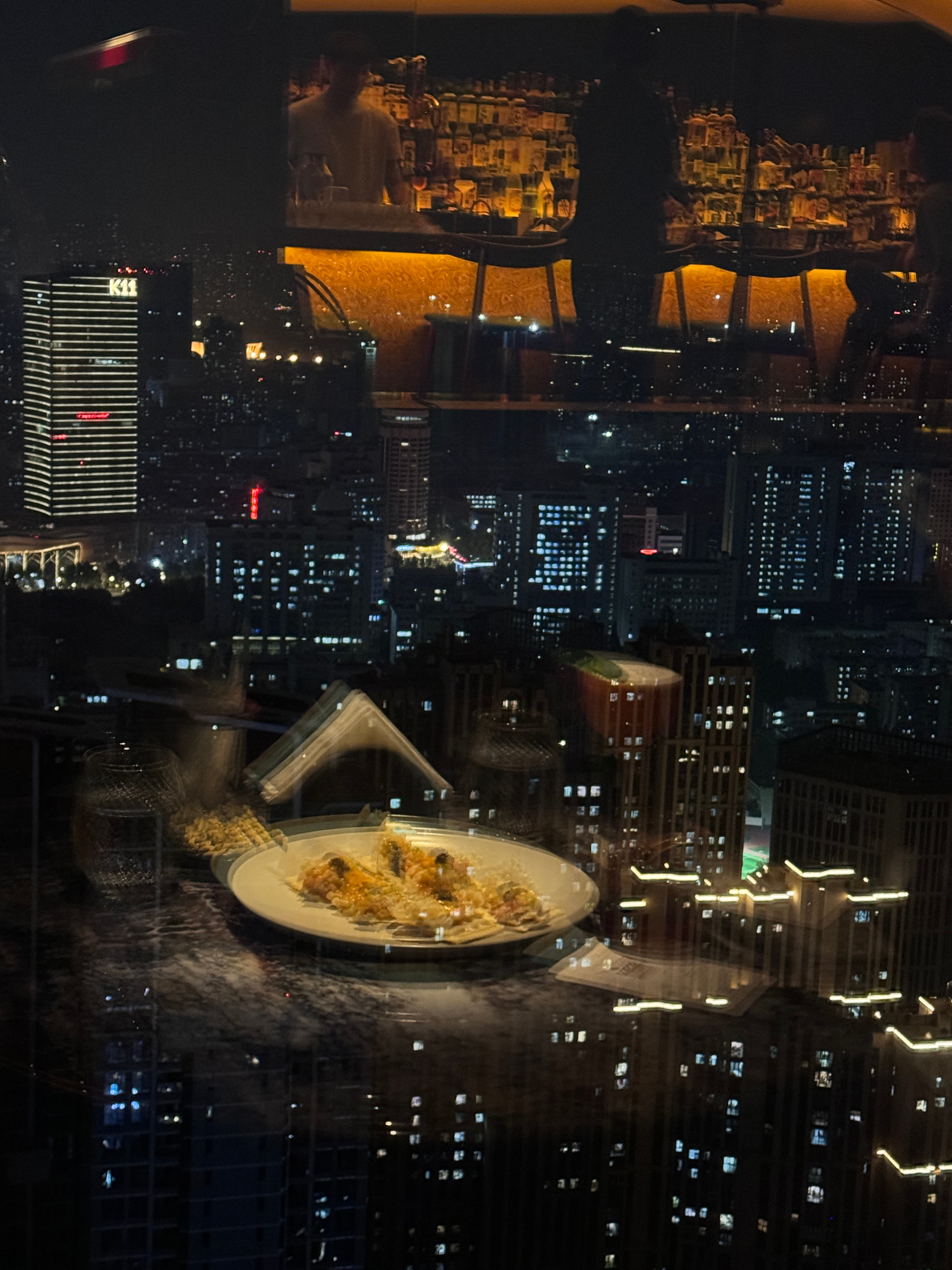 “顶楼俯瞰 🥃 ​​​