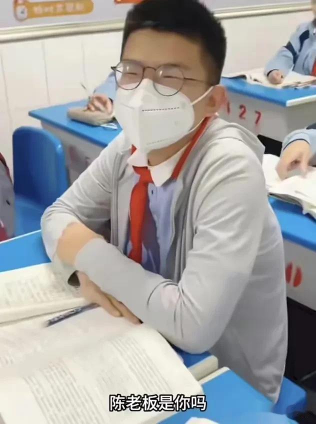 年少有为的国内外都不少，能力和年龄不一定挂钩

有人看到新闻酸了，说这孩子背景好
