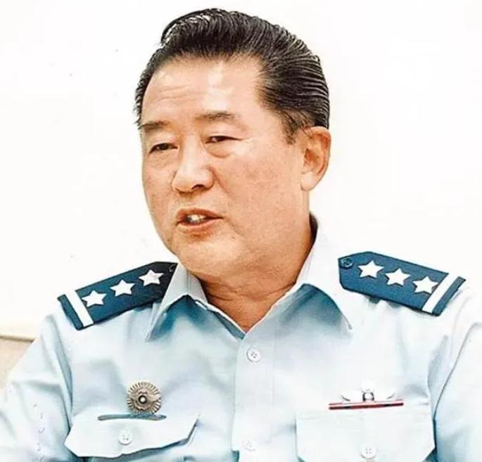 6月3日，台湾原陆军司令，退役上将夏瀛洲说：日本和菲律宾在台湾东部海域划所谓的专