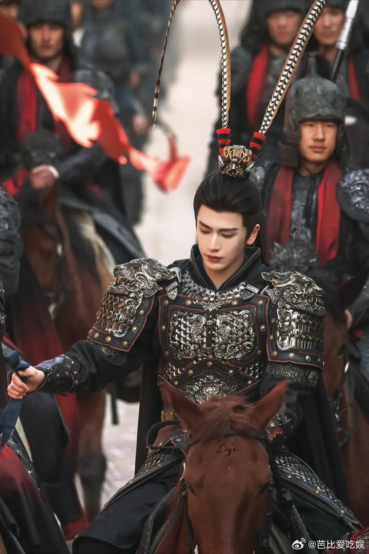 真心想知道张凌赫的粉底液将军是什么梗？有知道的吗？ 