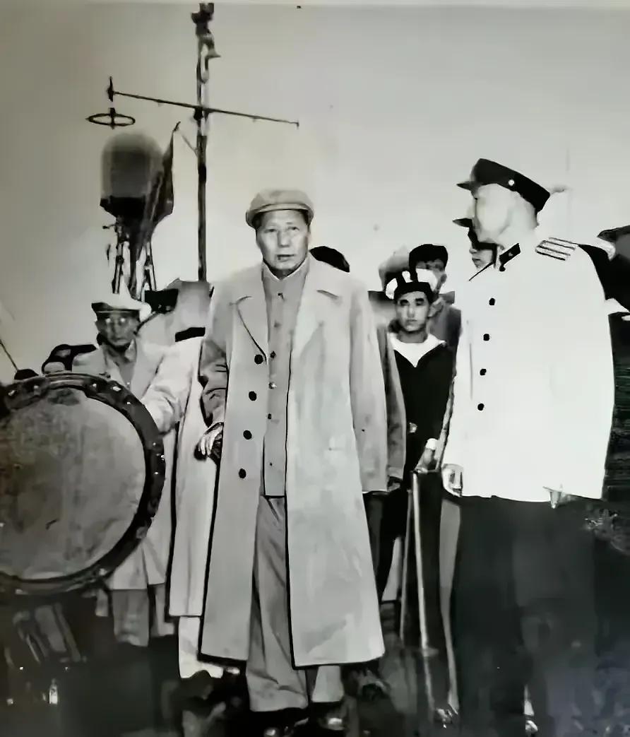 丰碑不朽，精神永存！