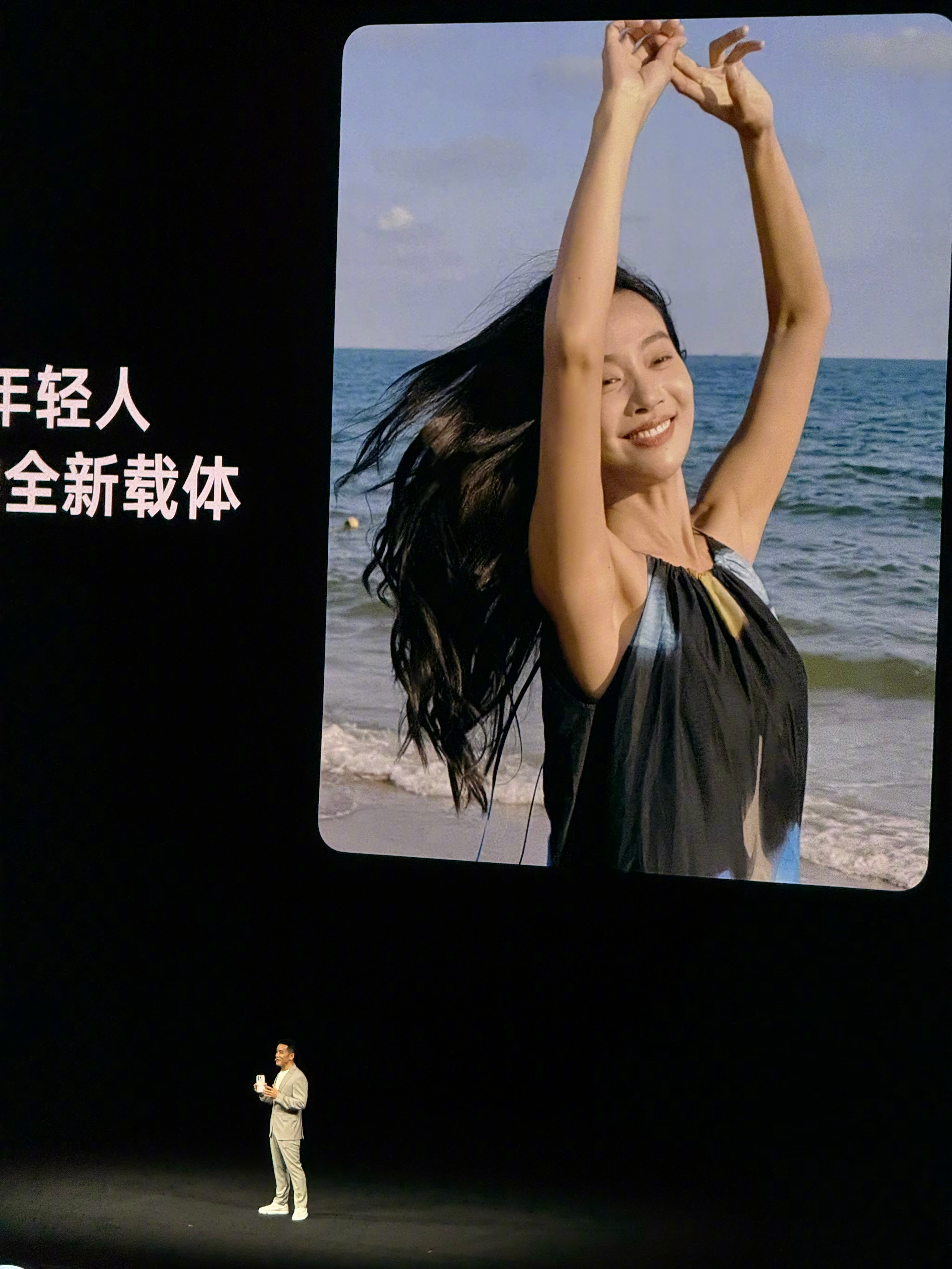 iPhone发明了Live，OPPO 把实况做到 4K 画质[跪了]你发朋友圈有