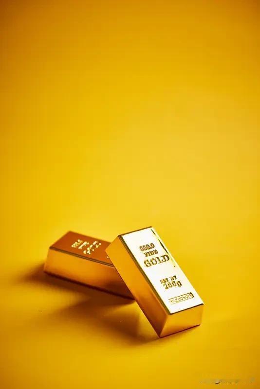 黃金涨了

十几年前银行的主管们，
行里都得完成售卖黄金的任务，
他们很难完成。