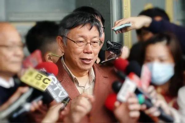 一、上诉流程（台湾刑事诉讼）
 
1. 上诉期限：判决送达后10日内，向台北地方