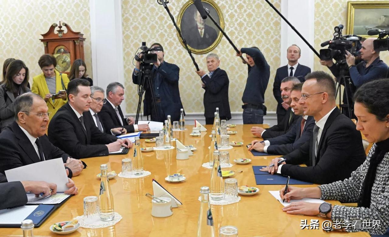 【拉夫罗夫就据称匈牙利外长向俄罗斯泄密发表评论】
莫斯科时间2026年4月5日，