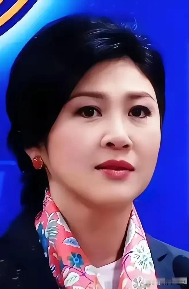 侄女佩通坦上台当总理了，大哥他信也被特赦了，为什么前泰国美女总理英拉还没有被赦免
