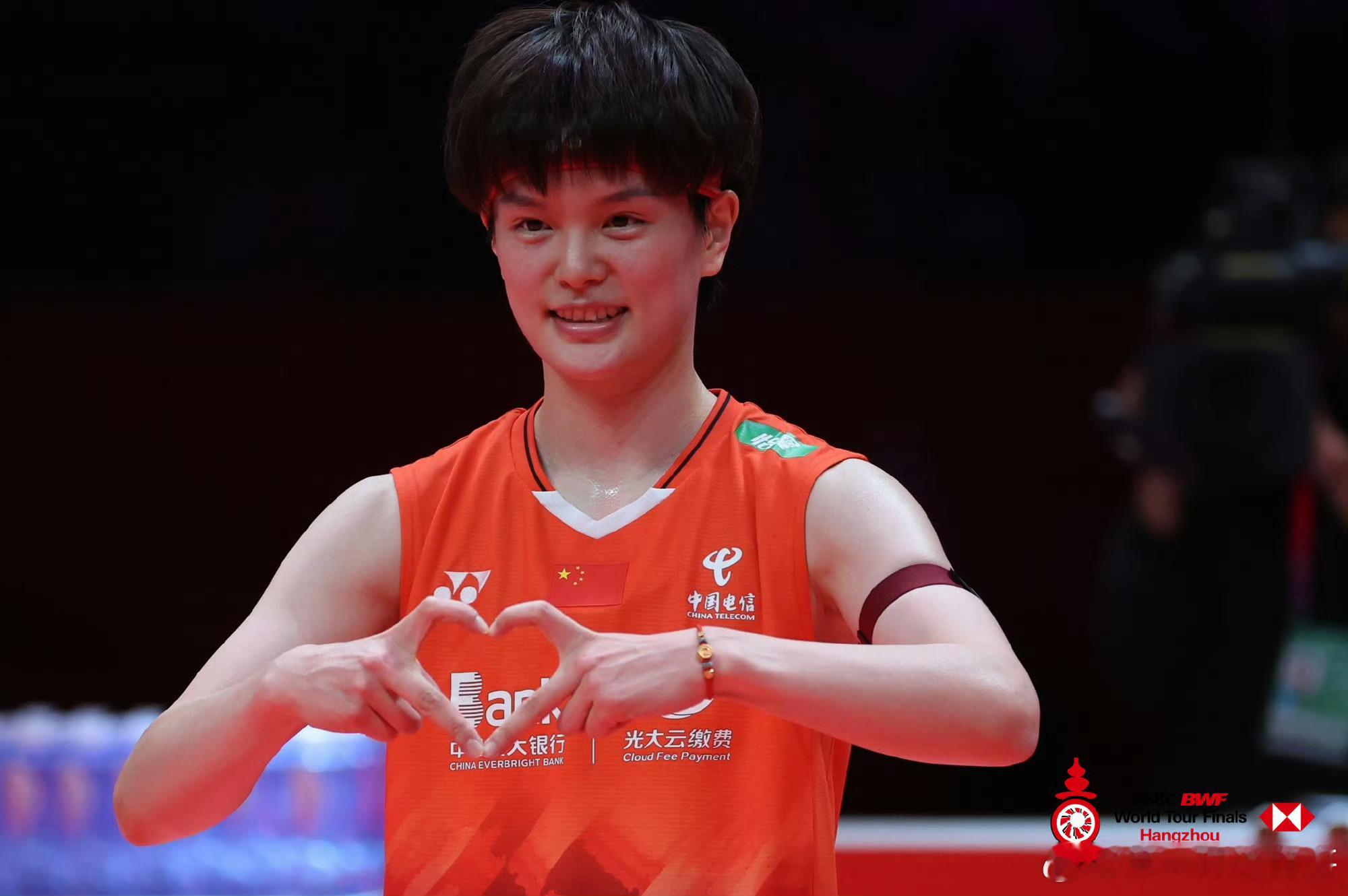 王祉怡年终赛女单夺冠  世界羽联年终总决赛女单决赛：韩悦（中国）21-19、19