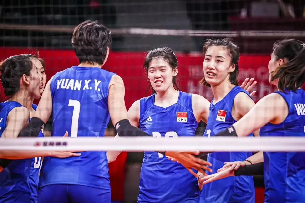 杭州亚运会女排八强赛复赛，中国女排3:0越南女排（25:13/25:13/25: