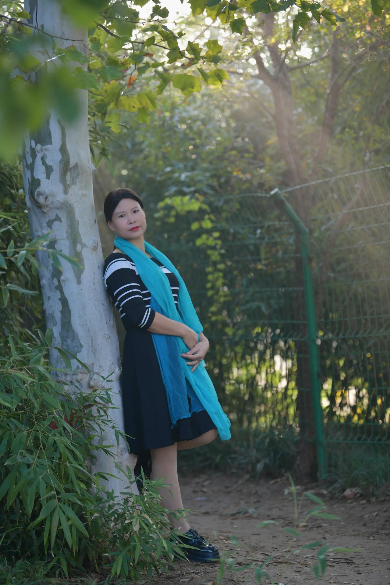 秋冬季节，美好的清晨，美好的阳光☀️拍摄赵苑公园！#秋日的岁月之美# #秋天的照