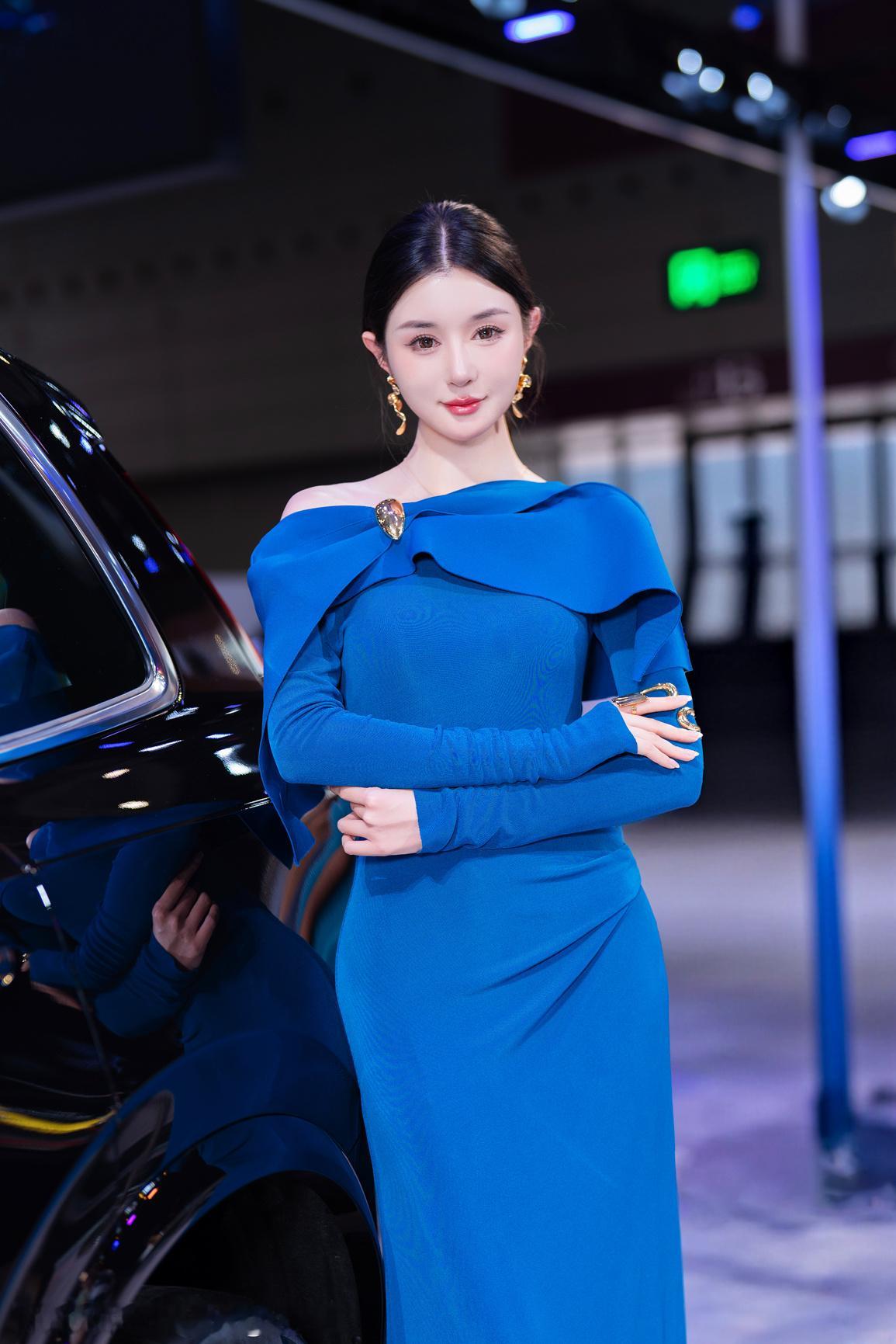 2025   粤   港   澳   车   展想把图带回家？请看置顶！出镜：猫