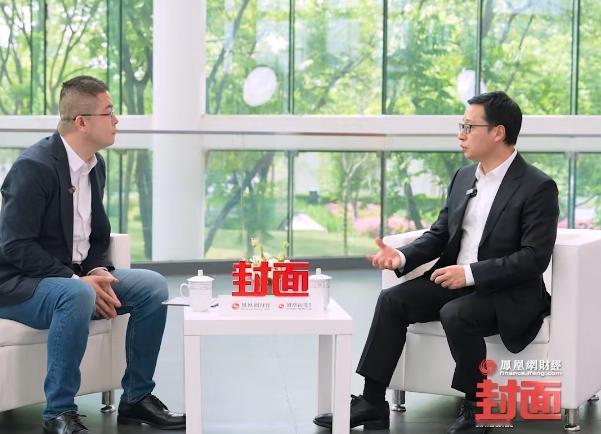 喜欢车的小宝贝们抓紧往这看,之前华为车BU CEO靳玉志在凤凰网财经《封面》采访