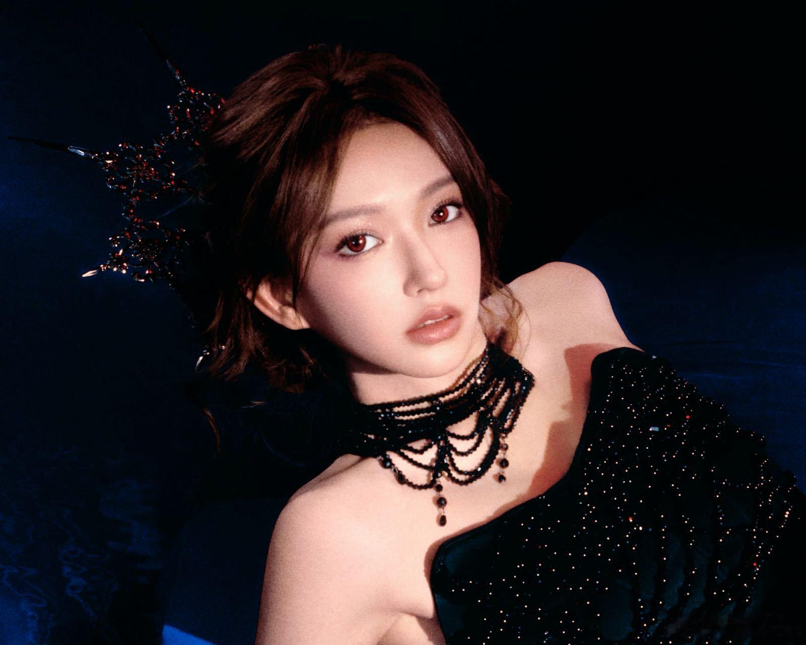 #终于等到程潇发专辑了##程潇这次攒了个大的#程潇的个人专辑开启音乐新纪元，迷幻