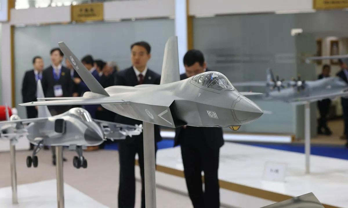 #航空美图# #WDS2024# 中国歼31战斗机比例模型在沙特利雅得2024世