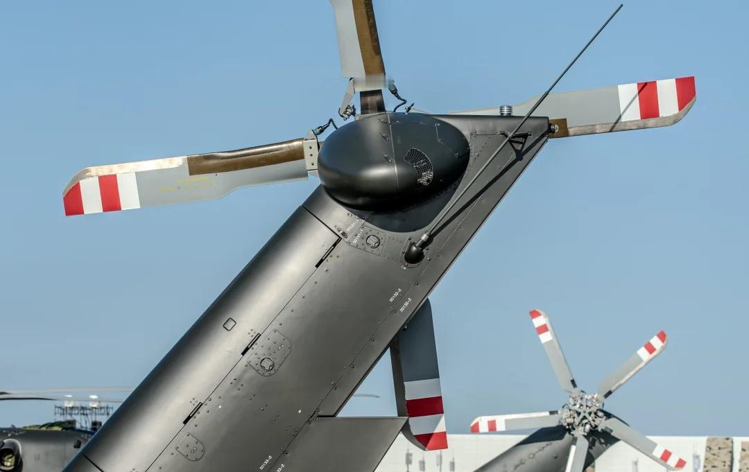 只看细节，猜猜这是什么飞机 | HDR
2022年珠海航展上，进行静态展示的某型