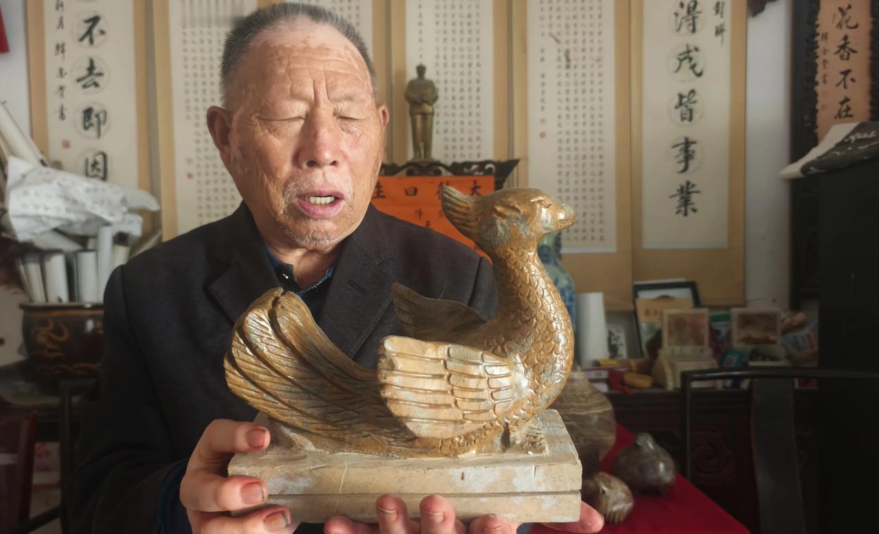 书雕名家韩金堂  耄耋之年焕青春

红哥有位忘年交韩金堂老师。他今年81岁了，身
