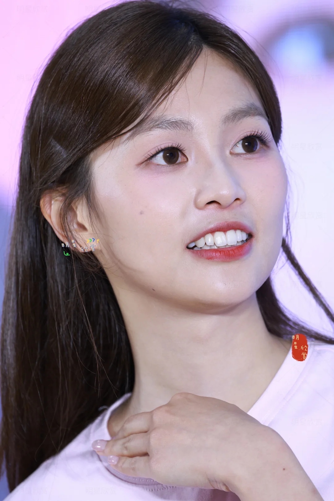 郭柏妍现身深圳，真盐系靓女