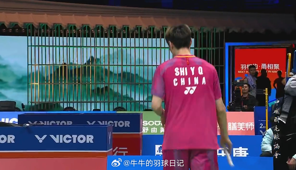 男单 1/16赛 李佳豪 15-21 石宇奇2026年羽毛球亚锦赛