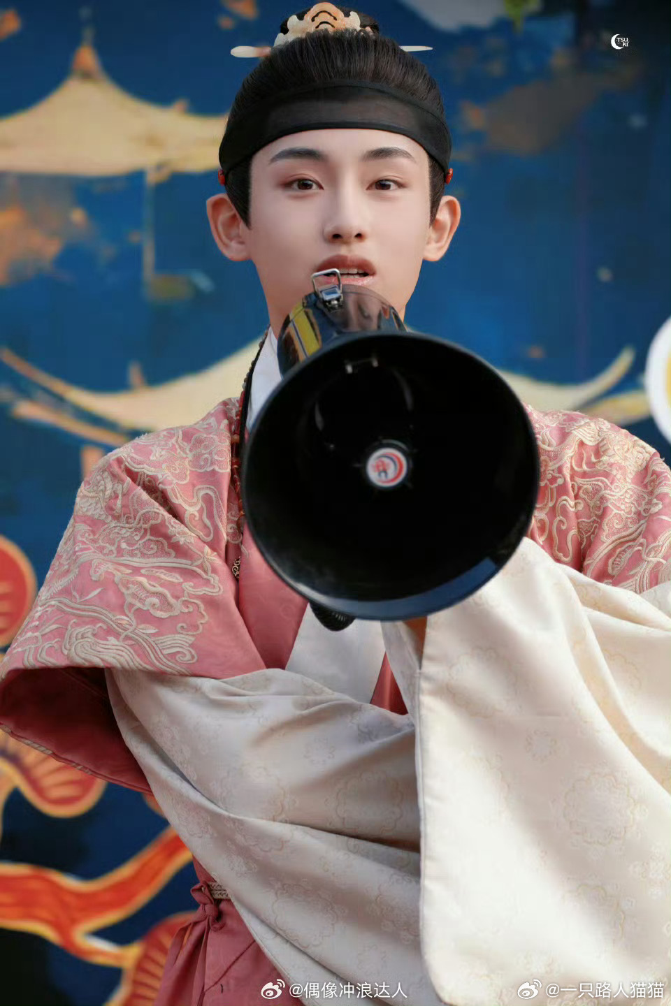 董思成杀青董思成 《良陈美锦》杀青！好期待呀真的不能边剪辑边播吗，这个造型真得很