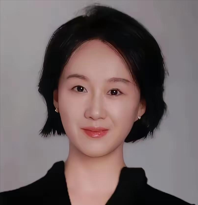 导师杨昀，在圈内算是彻底 “社死” 了。不是因为学术出了问题，而是他把自己的博士