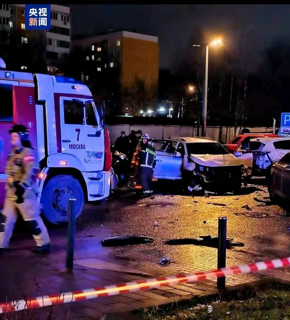 俄罗斯又有将军出事了！12月22日，俄武装部队作战训练部门负责人萨尔瓦罗夫将军在