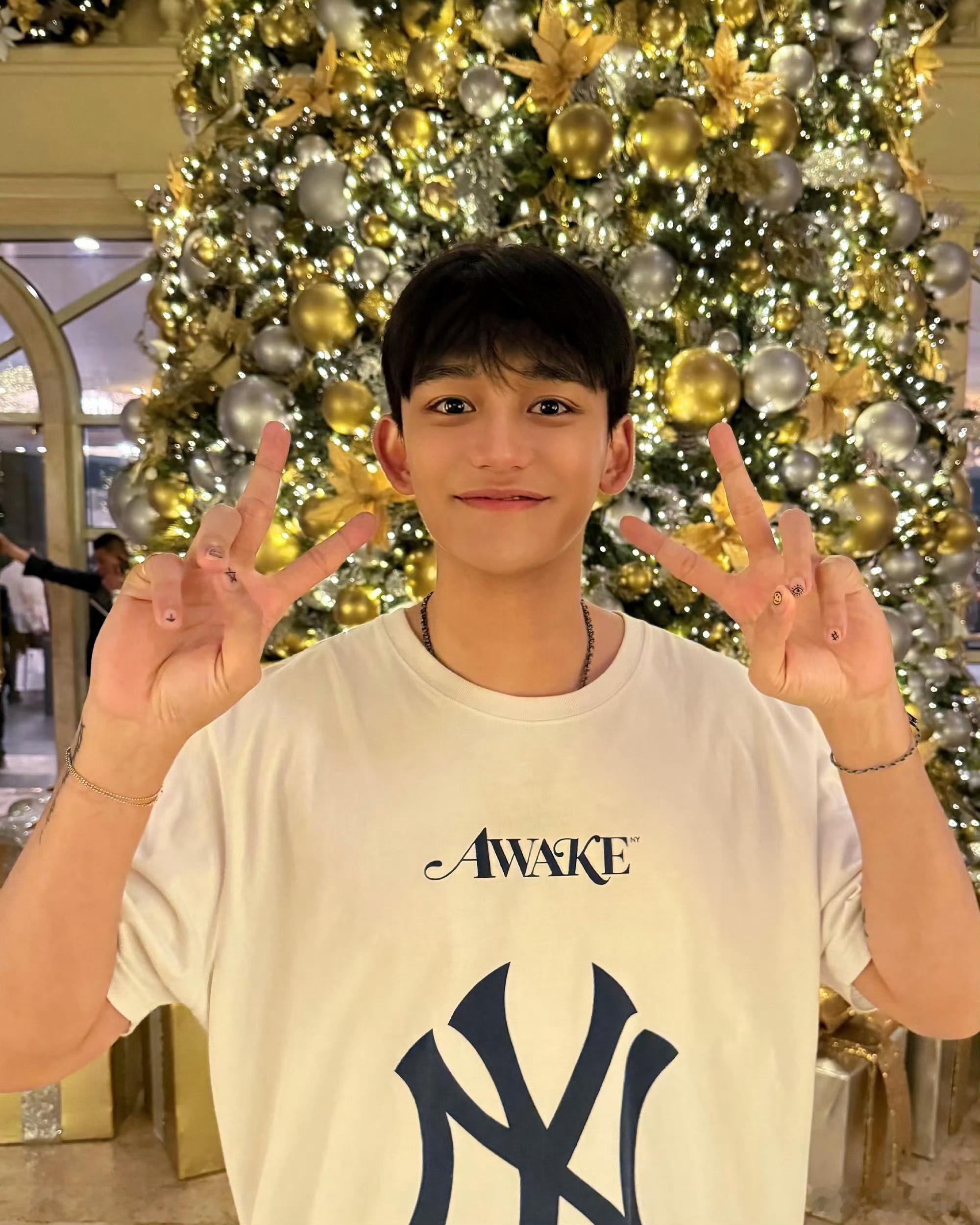 黄旭熙和SM娱乐的合约结束了 黄旭熙SM解约