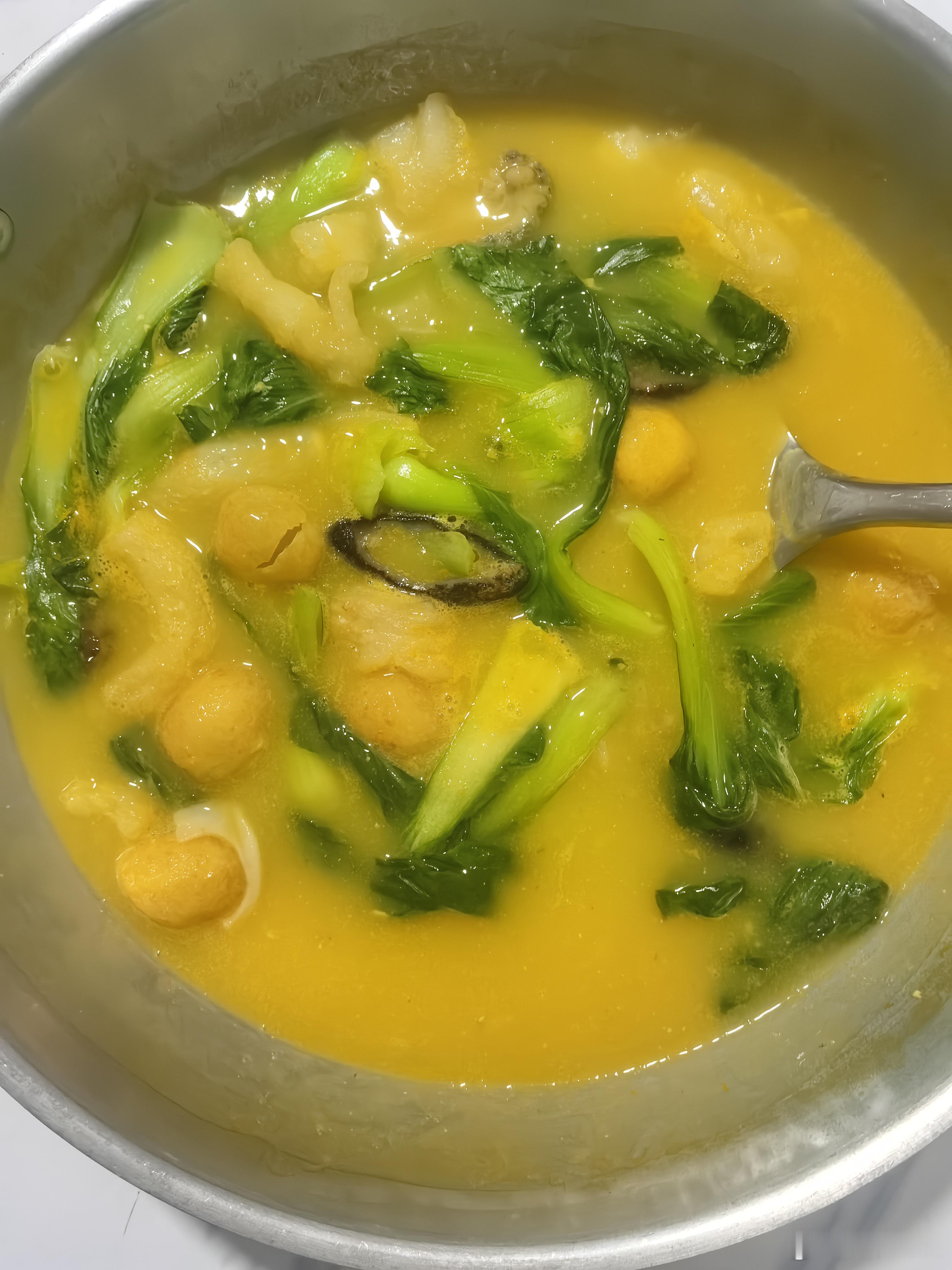 减肥的第一百天。自己动手丰衣足食。这大冬天的，自制佛跳墙当火锅吃，小伙伴们谁懂啊