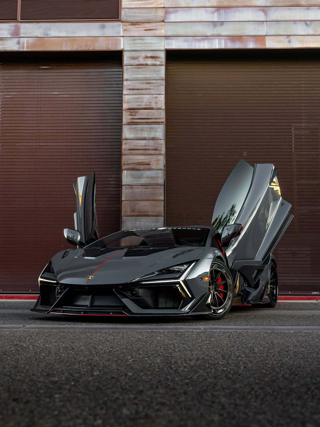 改车吧[超话] Lamborghini Revuelto ​​​