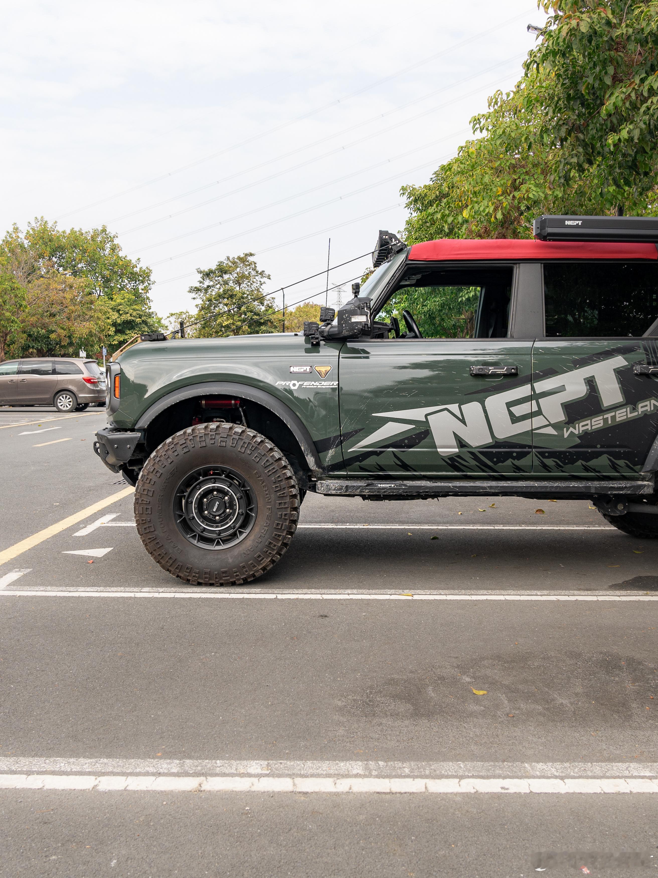 让后视镜，不只是后视镜 烈马的后视镜，还能帮你干点别的。 牧野工业 「荒地后视镜