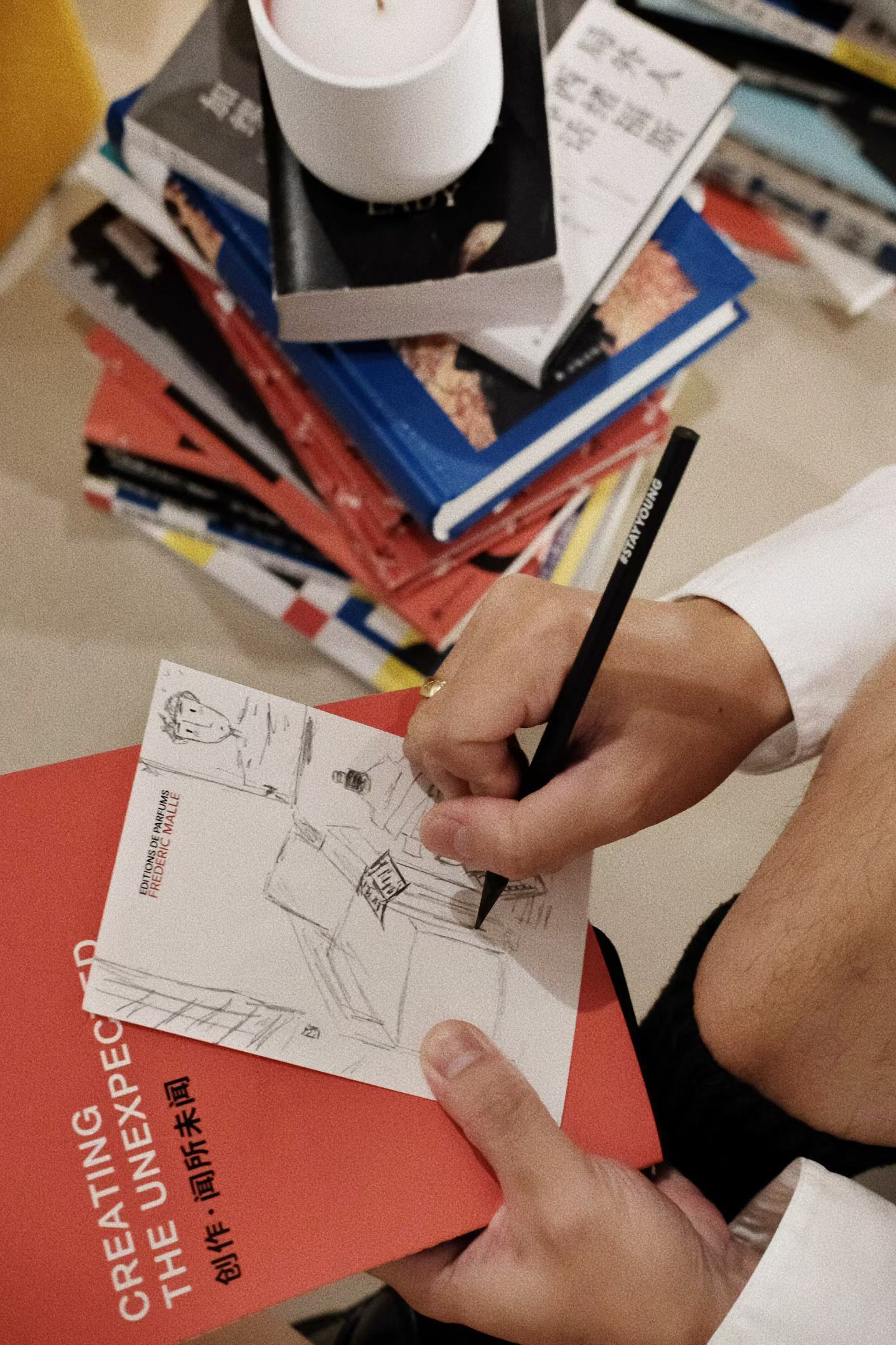 周末快乐啊！去了一个很喜欢的一场跨界合作，是 FREDERIC MALLE 与 