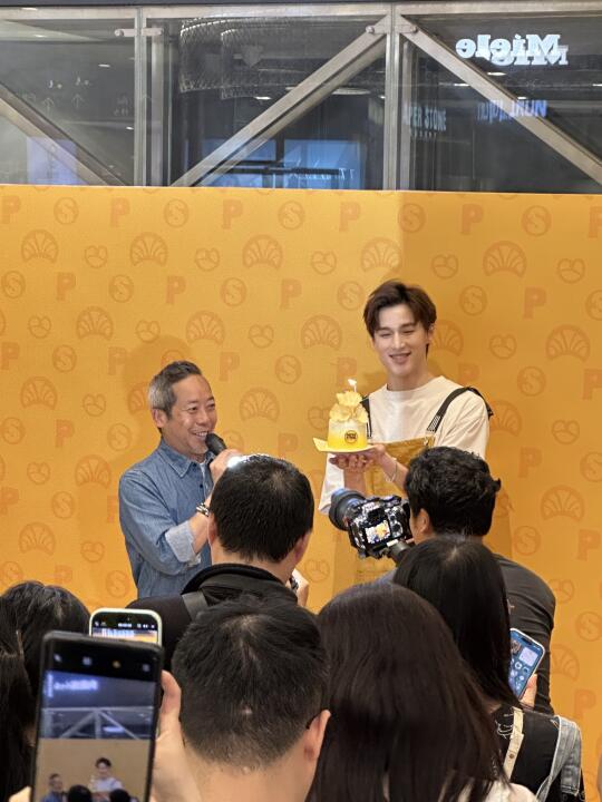 是普通话炒标准的Edison呀🤣