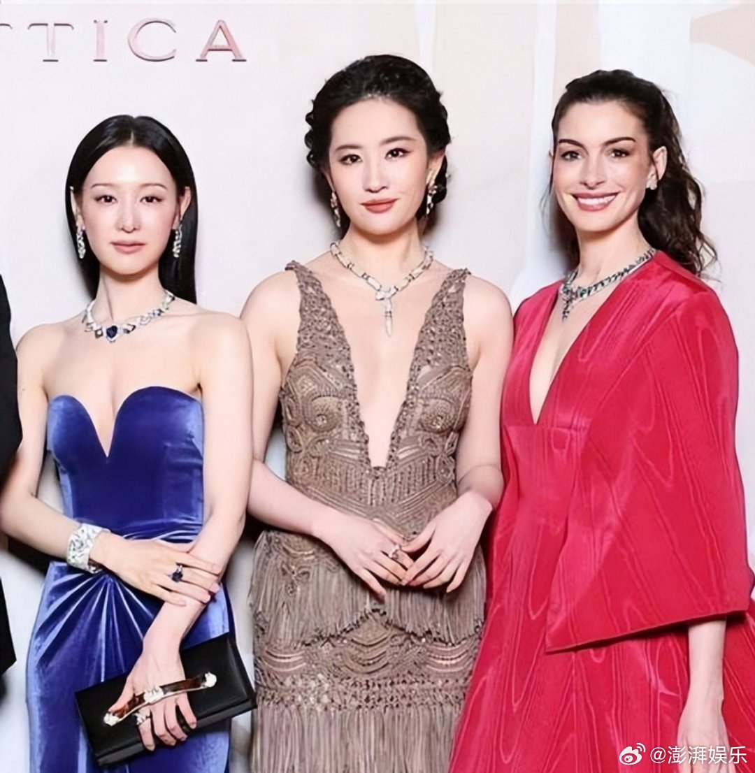 宝格丽活动C位争议宝格丽C位争议越闹越大！金智媛越级站C遭质疑，刘亦菲主动搂安妮