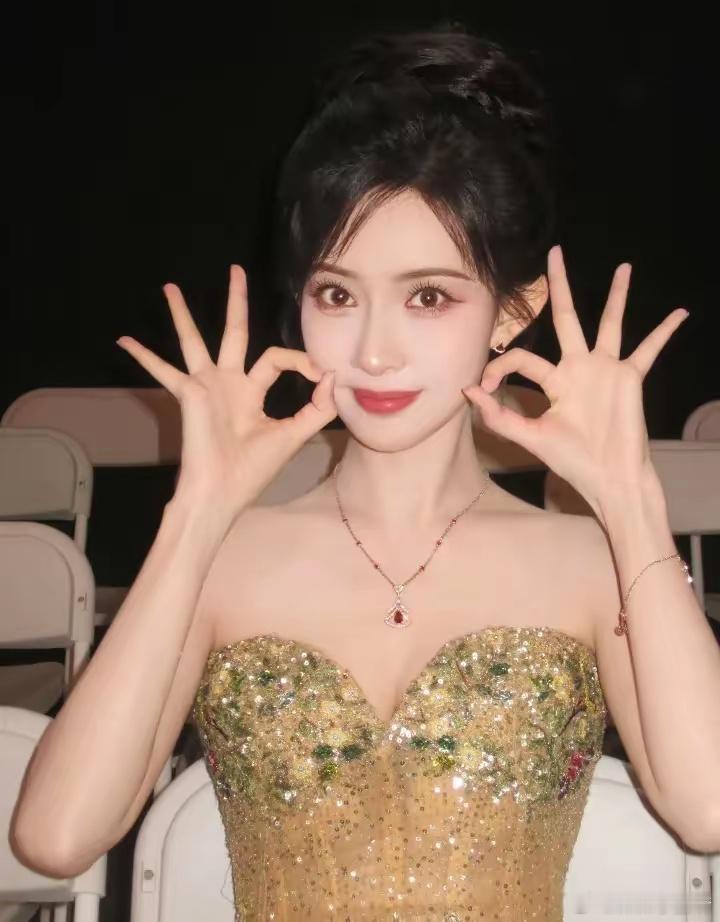 现在全网最惨的，应该就是孟子义了吧她估计都没想到，自己竟然然被经纪人给“背刺”了