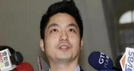 岛上传来消息，台北市市长、蒋介石的曾孙蒋万安公然表示，自己绝对不可能去选下一任国