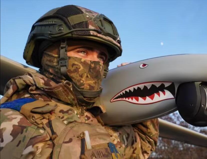 乌克兰防长什米哈尔称，乌军2025年的fpv大概有300万架，比去年增加了2.5