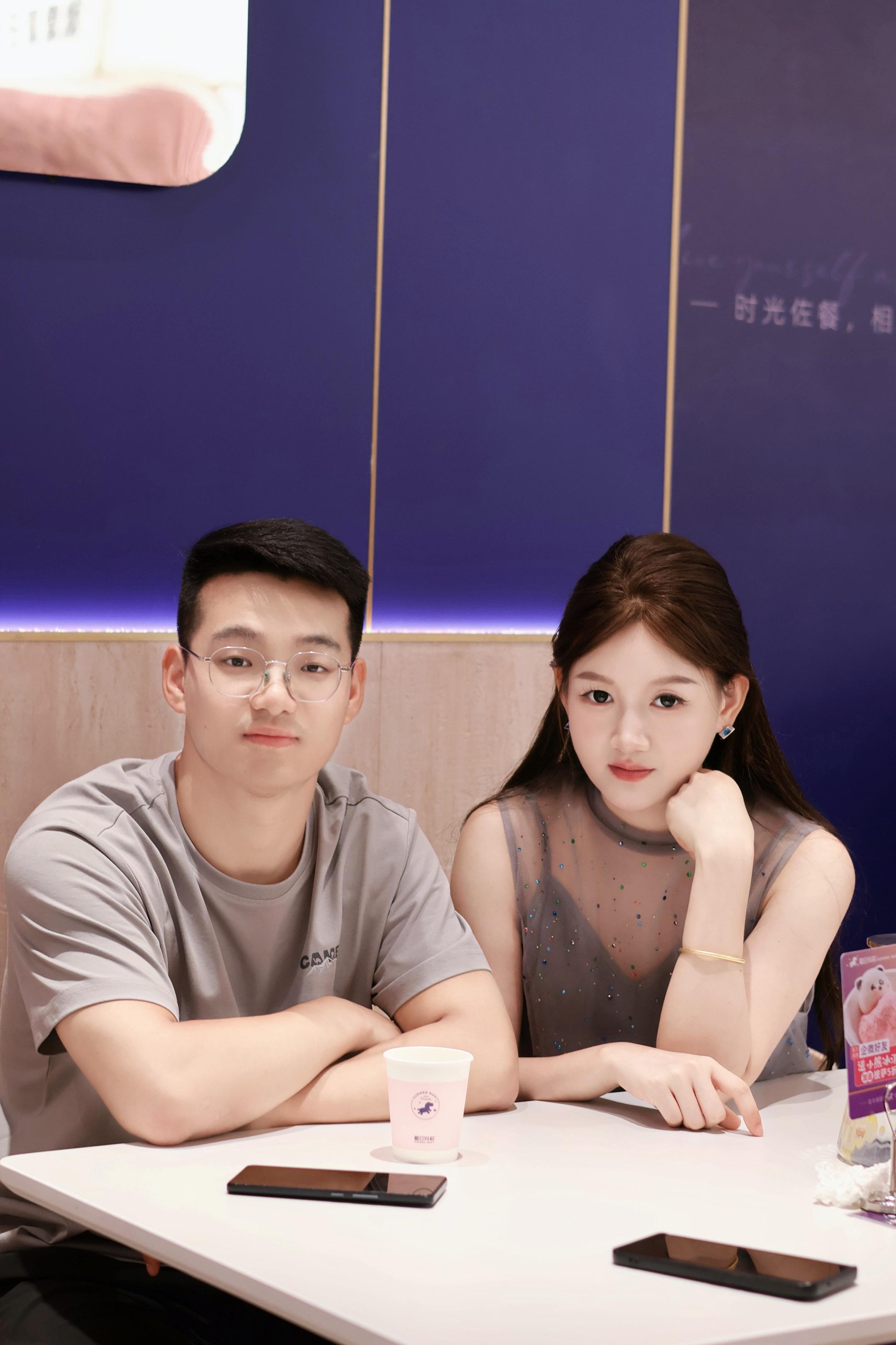 血缘最亲  合照最少