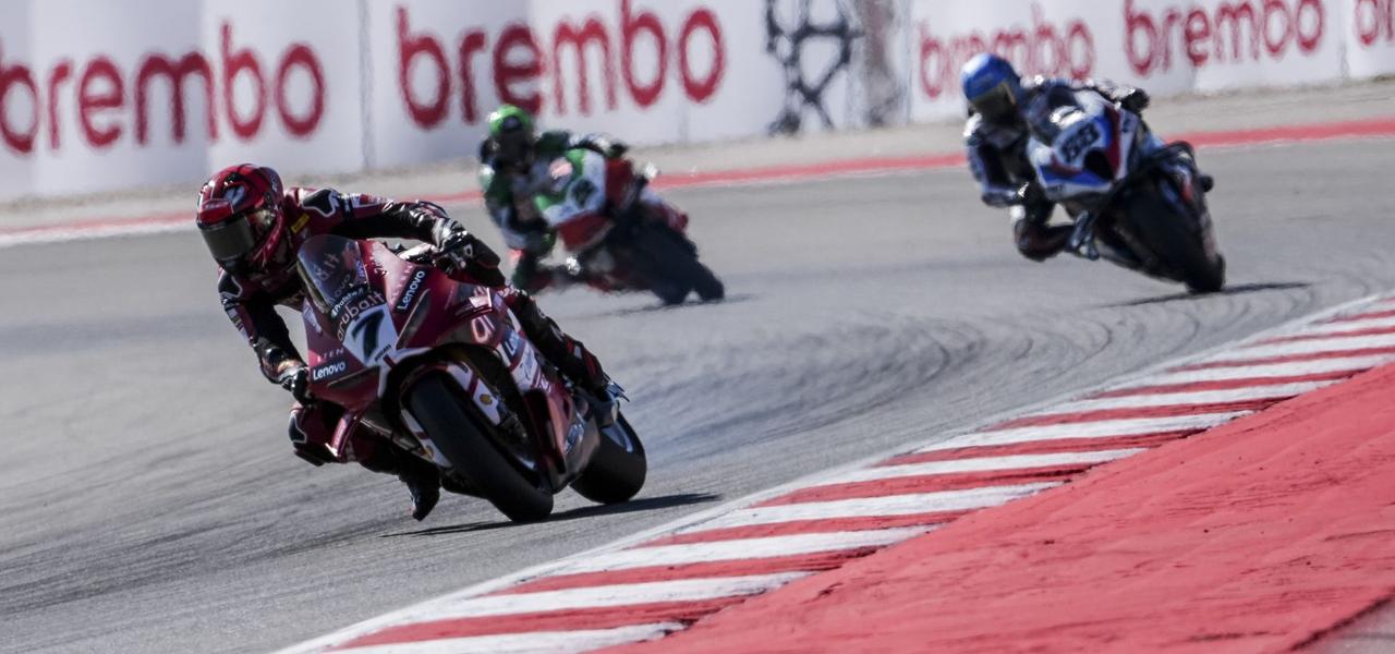 WSBK葡萄牙站：Ducati今年30胜，问题已经从强不强变成强多久。
Duca
